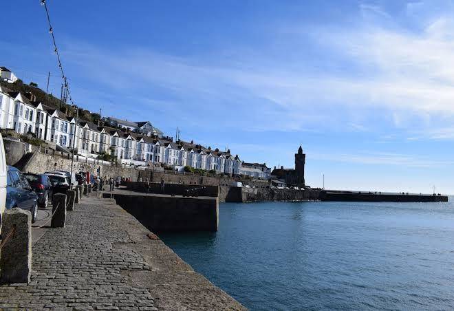 The harbour inn