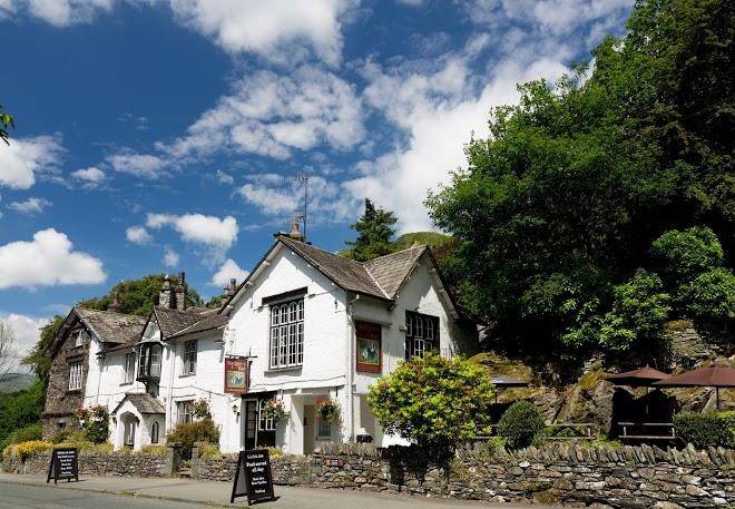 The glen rothay hotel and badger bar