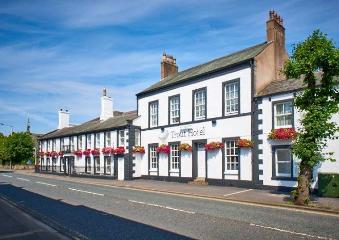 Trout hotel