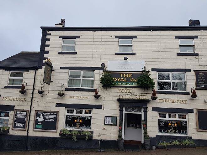 The royal bar & grill