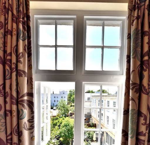 Queens court hotel