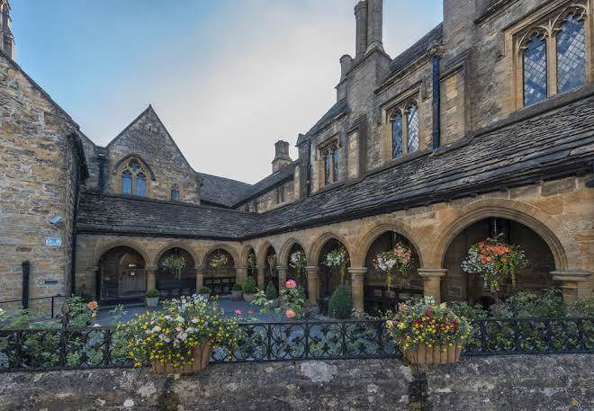 No 4 Ludbourne Hall Image