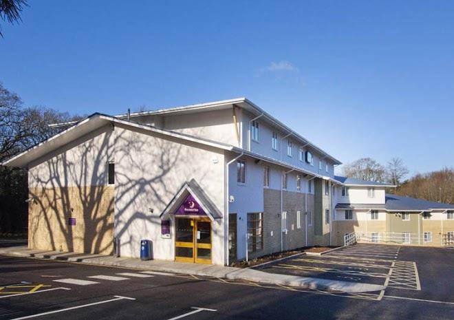 Premier inn christchurch highcliffe hotel