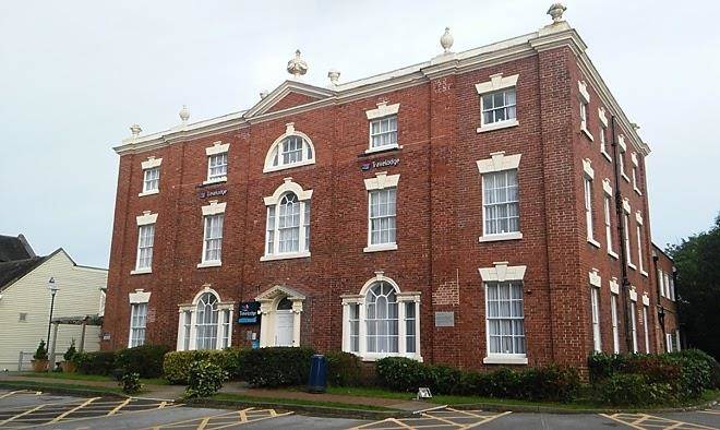 Travelodge Birmingham Kingswinford