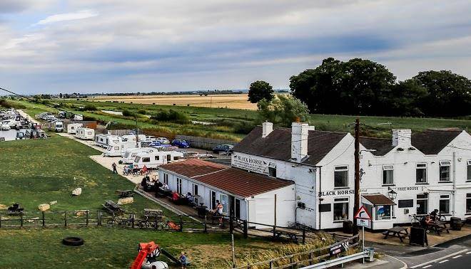 Black Horse Hotel Image