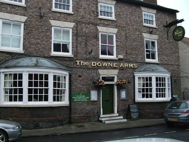 Downe arms