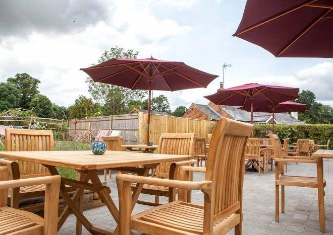 The horse & cart inn