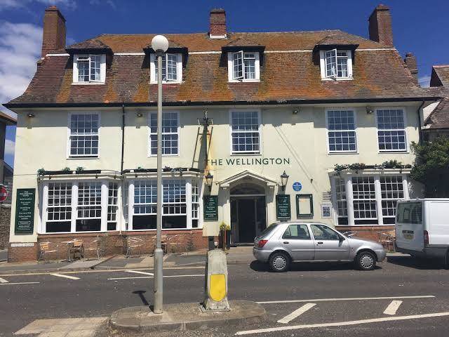 The wellington hotel