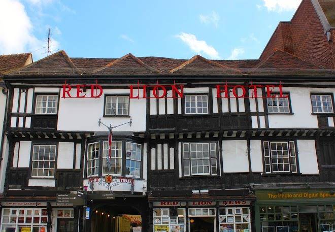 Brook red lion hotel