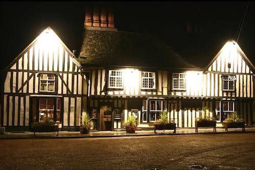 The white hart hotel restaurant bar & wedding venue