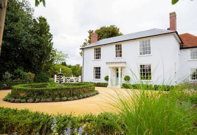 Vaulty manor