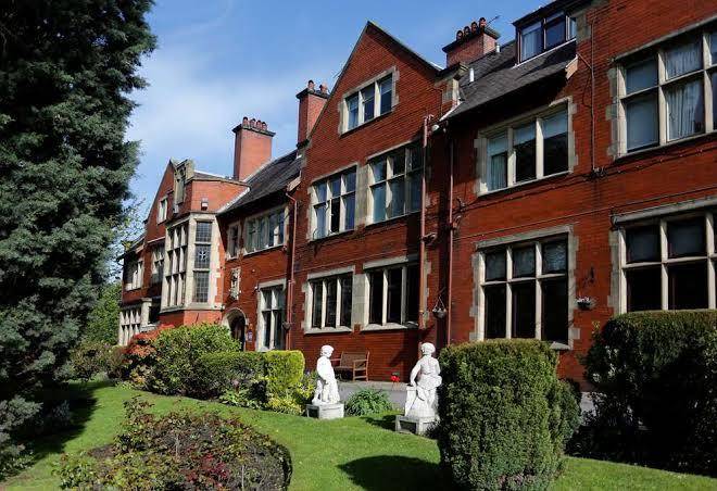 Broadfield Park Hotel Image