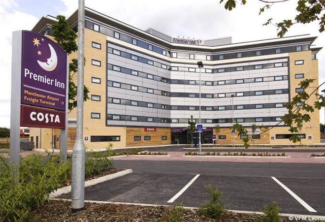 Premier inn manchester airport runger lane south