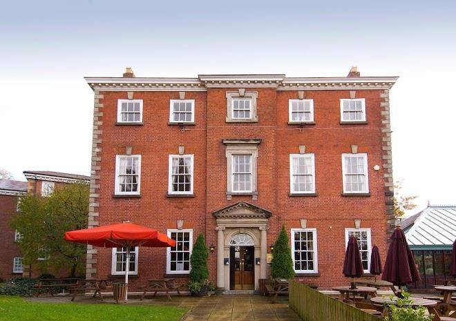 Premier Inn Stockport Central Hotel Image