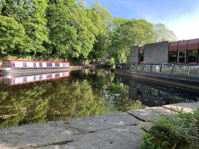 Uppermill central