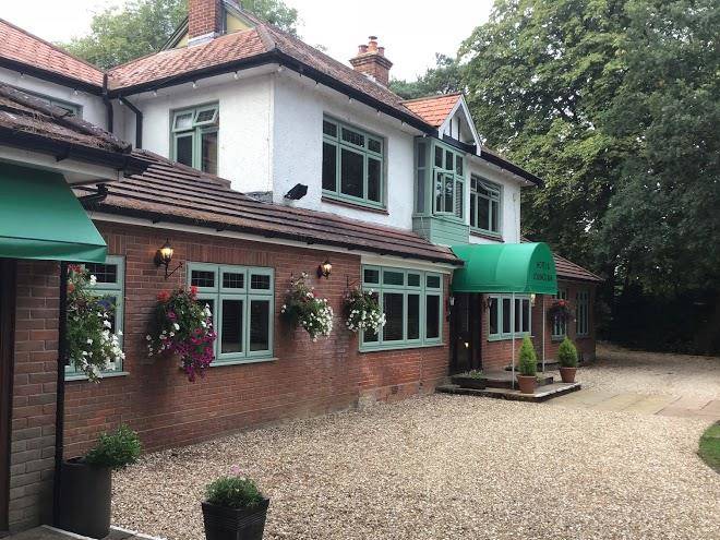 Le Chateau Cadnam Image