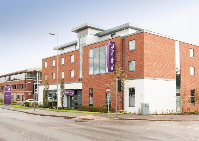 Premier Inn Fleet Hotel Image