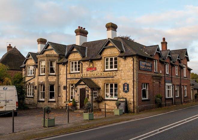 The three horseshoes