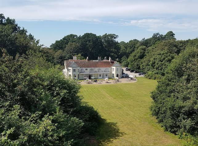 Tyrrells ford country inn & hotel