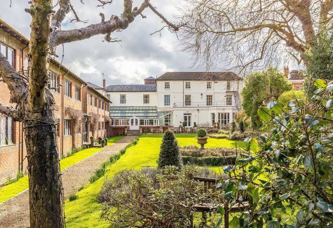 Winchester royal hotel