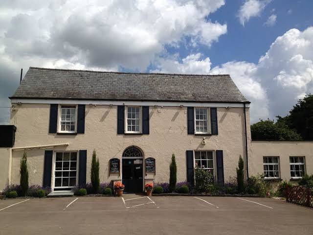 Castle lodge hotel