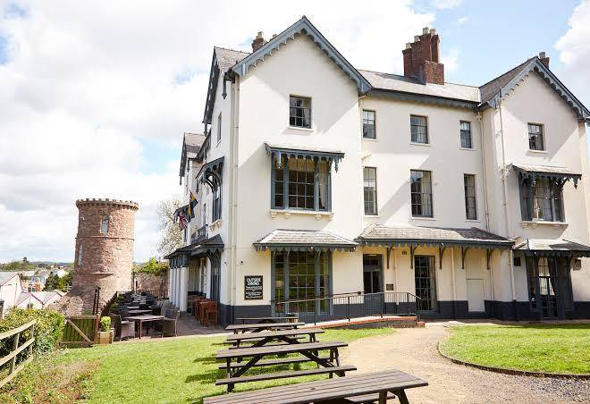 Royal hotel