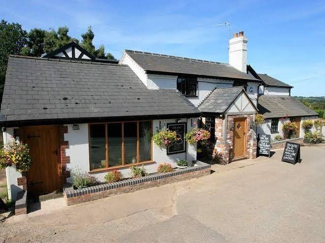 The oak inn