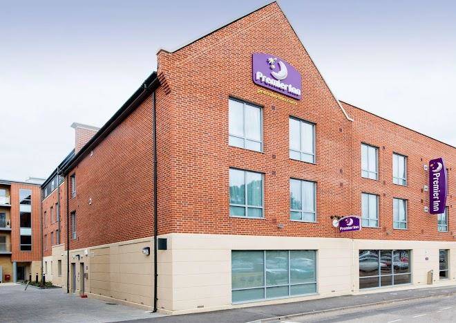 Premier inn hitchin town centre hotel