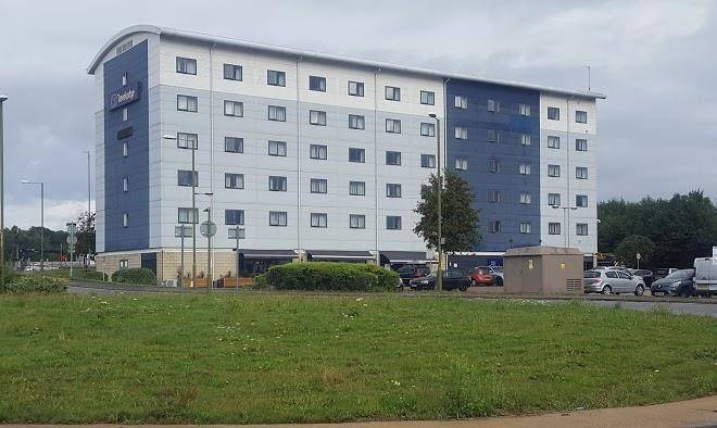 Travelodge cheshunt