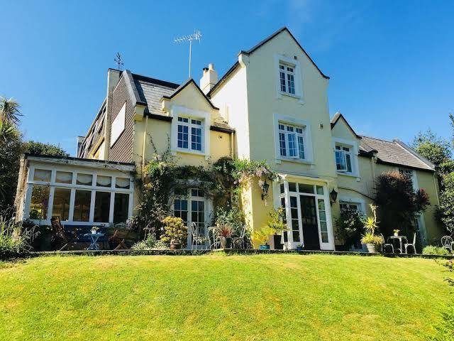 Bedford lodge