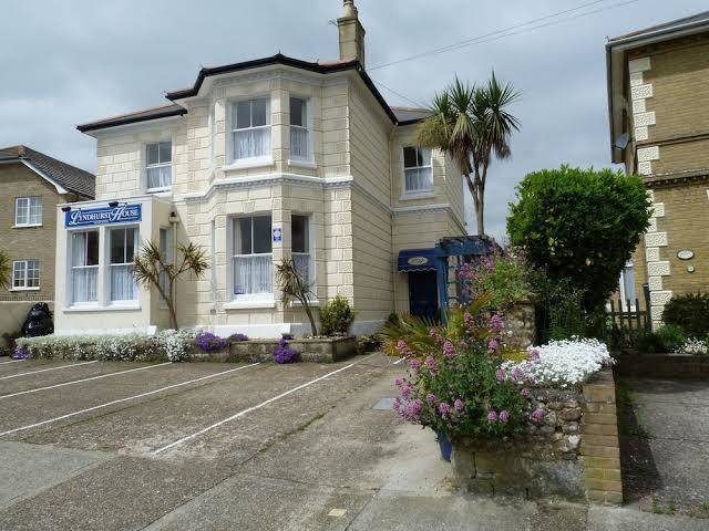 Lyndhurst hotel