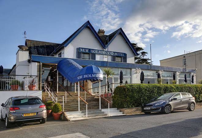 New Holmwood Hotel Image