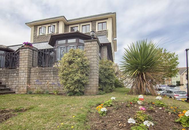 Wight Bay Hotel Image