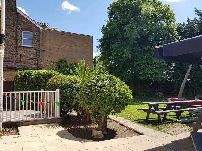 The seaview hotel & bar