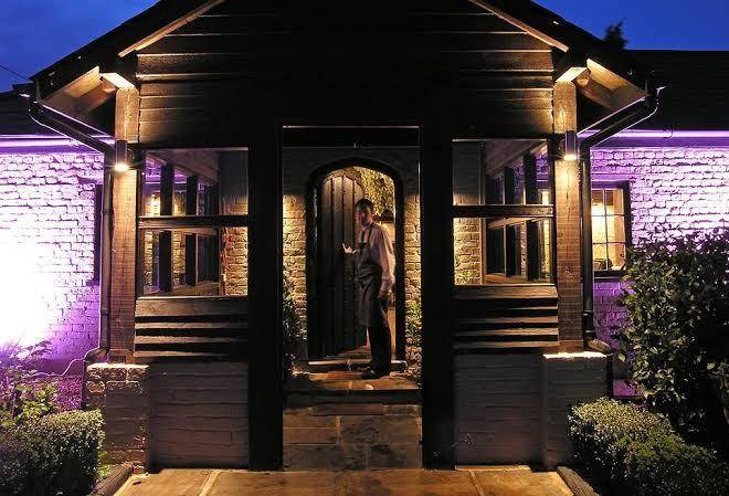 The blazing donkey country hotel