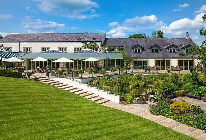 Gibbon bridge hotel and restaurant