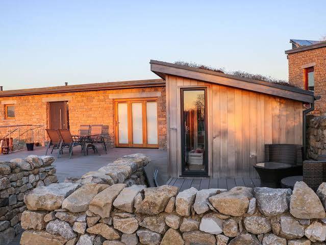 Jackdaw quarry retreat