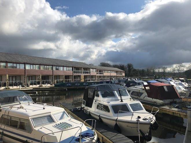 Tewitfield marina