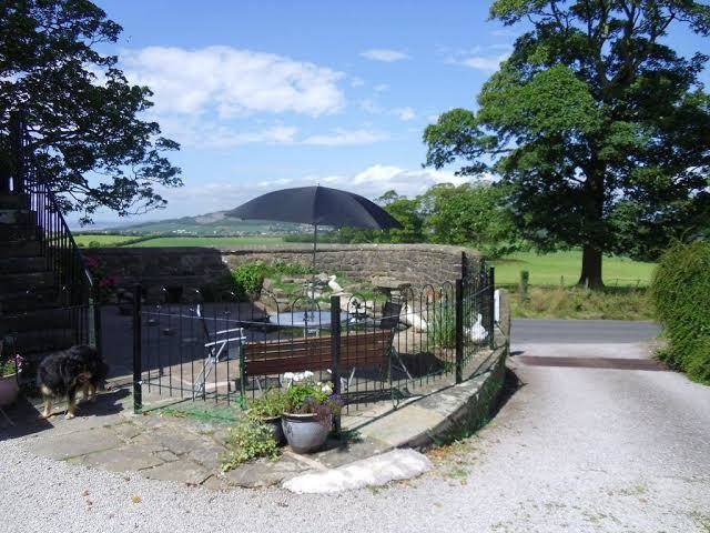 Tithe barn
