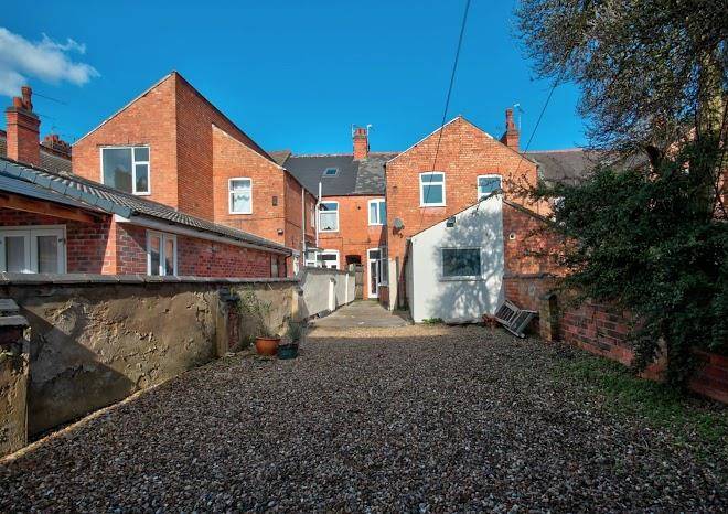 Upperton road lodge