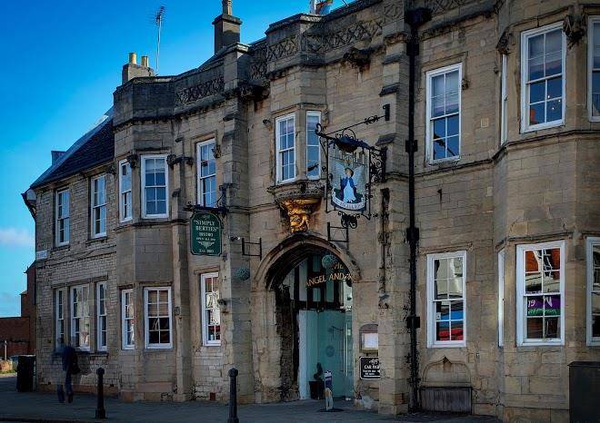 Angel And Royal Image