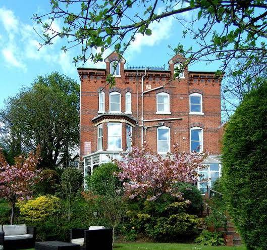 Hillcrest hotel