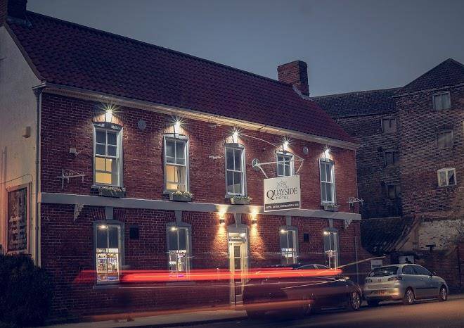 Quayside hotel & bar