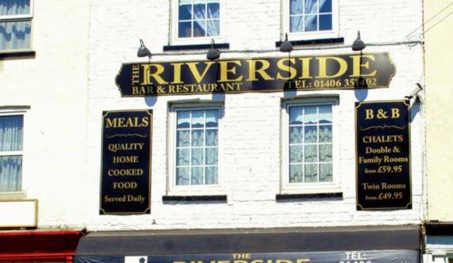 Riverside bar & restaurant