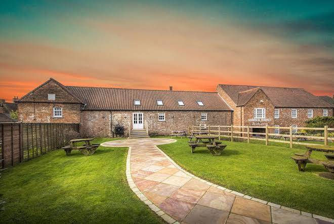 The admiral rodney hotel