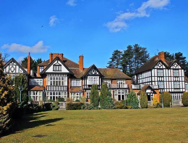 The golf hotel