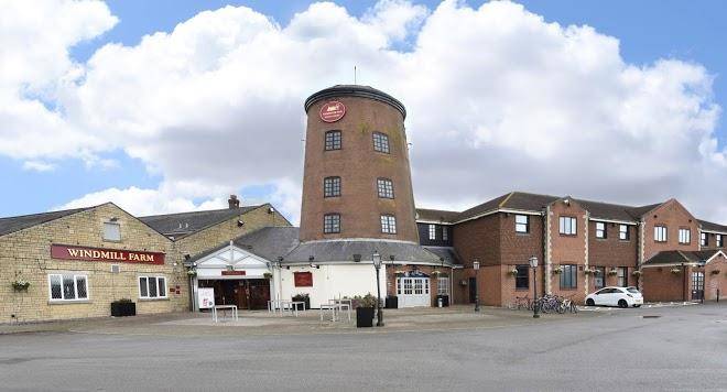 Windmill farm hotel