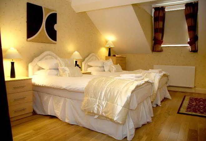 Grove suites