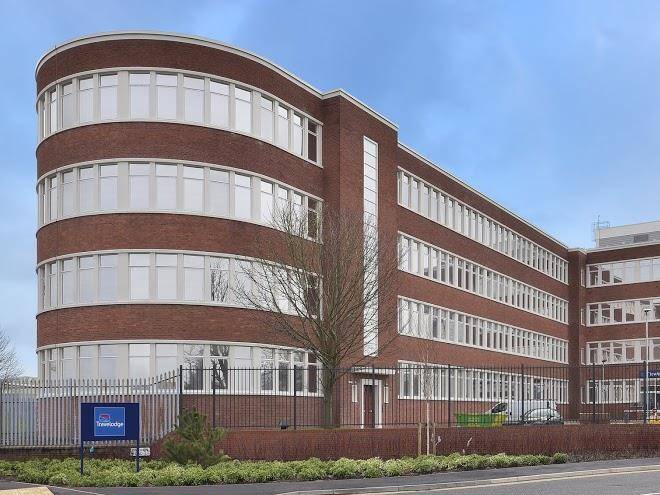 Travelodge edge lane liverpool