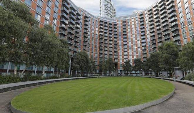 Canary wharf apartment